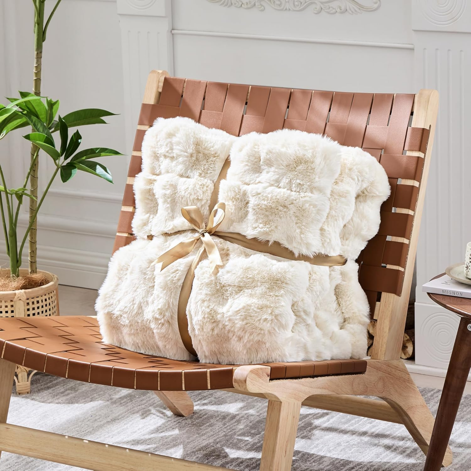  Ultra Soft Faux Rabbit Fleece Blanket 