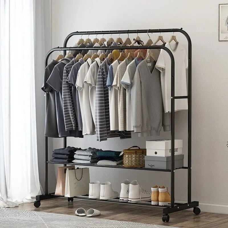 Minimalist Garment Rack – For Display & Storage