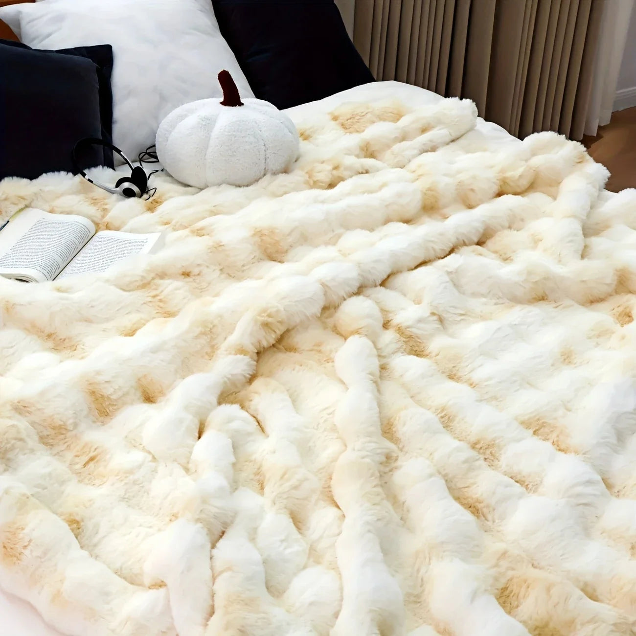Throw Blanket Faux Fur
